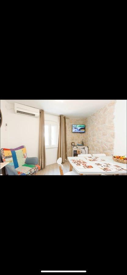 Apartment Vijoleta In City Centre スプリト エクステリア 写真